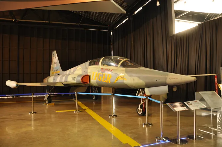 泰國空軍的F-5B 除役展示機