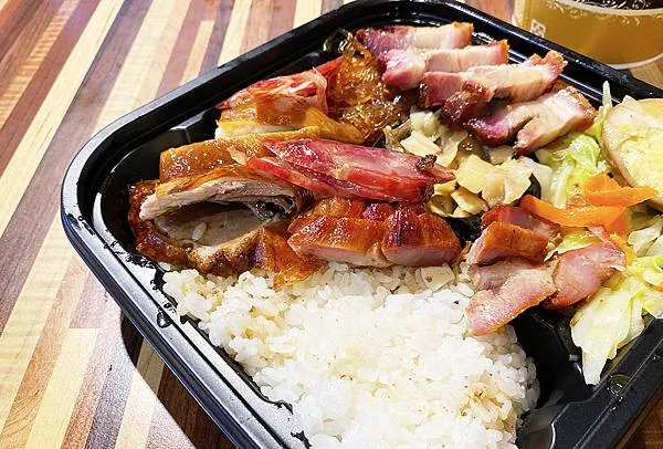名門燒臘│超過四十年燒臘傳奇-中山區美食、伊通街美食推薦