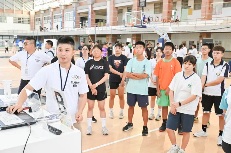 ▲運動創新團隊灼見與體育專項學生進行進行展攤互動。（圖／ASPN運動創新加速器提供）