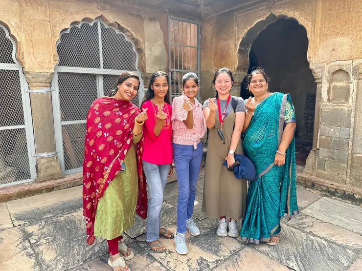 在印度經常會有當地人來找你合照呀！