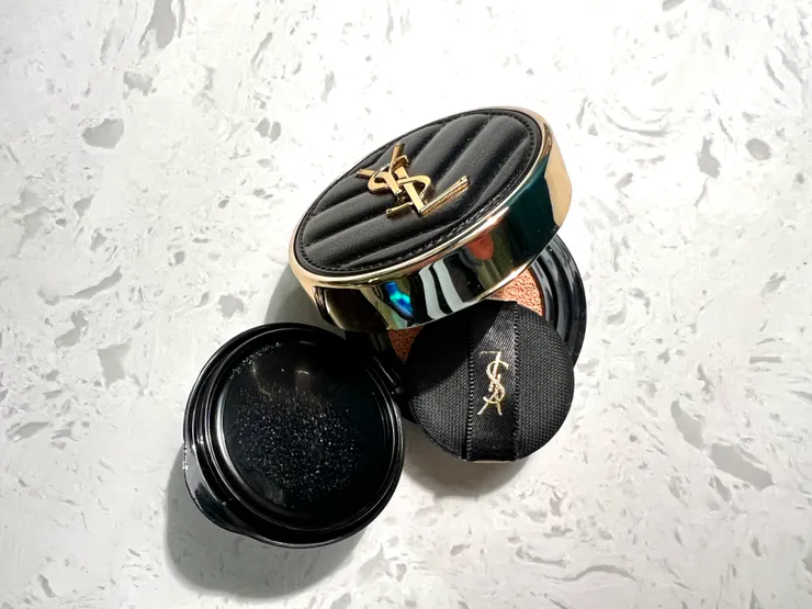 YSL氣墊粉餅