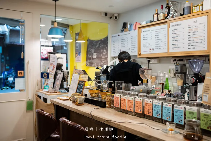 【暖窩咖啡信義永春店】信義區銅板咖啡!永春捷運站美食,百元手