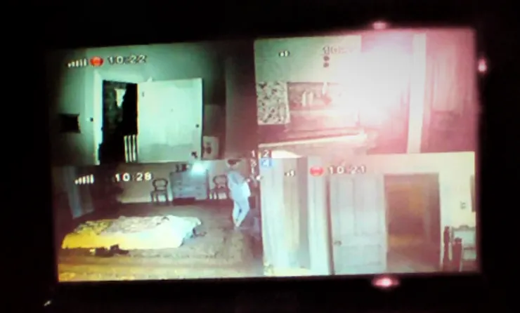 監視器上奇怪的光 (圖片來源:Paramormal NZ )