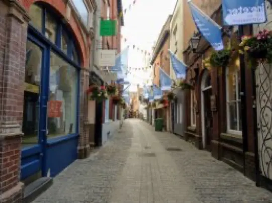 清晨寧靜的斜角巷原型Gandy Street