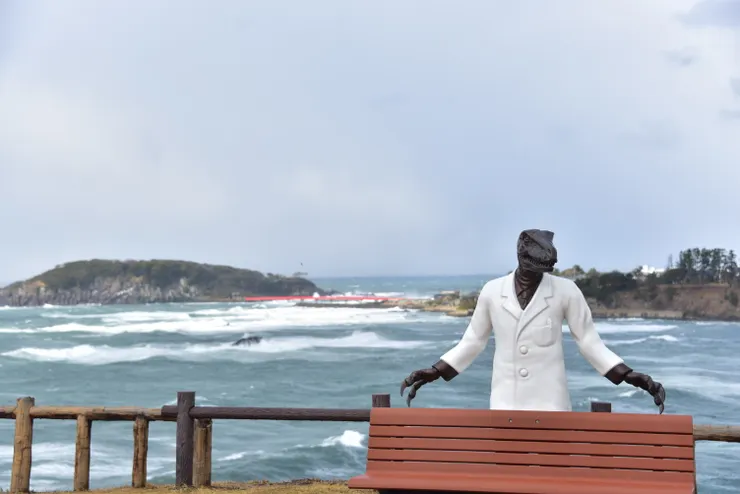 恐龍博士和雄島合影