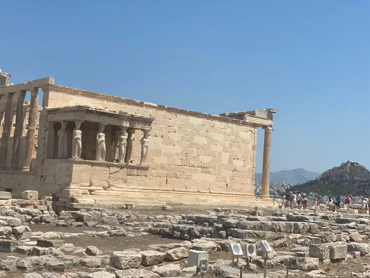 艾雷克提歐神廟的少女門廊