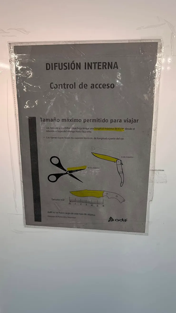 加泰隆尼亞文和西班牙文說明，我們的料理剪刀在大行李箱還是被沒收。