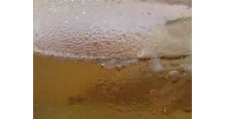 茶水杯中的泡沫光影 (俯視局部) / 2008