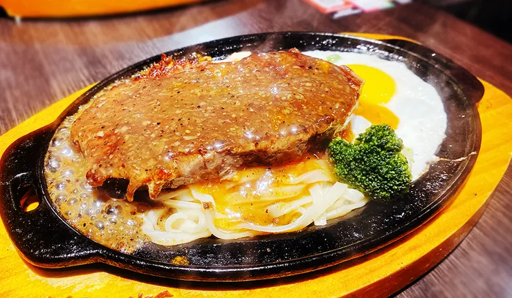 新莊孫東寶(新莊復興店)│新口味麻辣牛排-內用享用無限自助吧