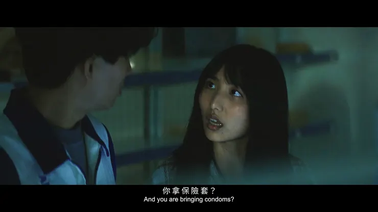 雖然說主角說保險套可以用來裝水之類的幹話是沒錯，但目前保險套除了避孕之外比較好的用途可能是在於小型物品的臨時防水用途，不過基本上有時間還是拿其他比較用的到的物資為先啦