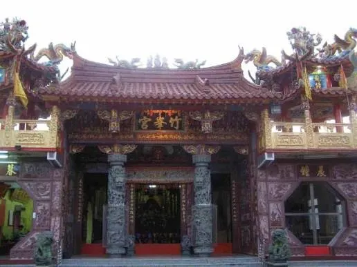 傳統閩南式廟宇格局（圖片截圖於網路）