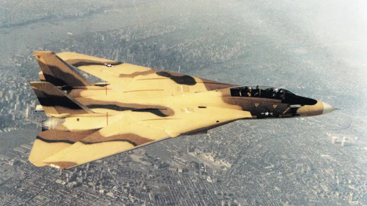 伊朗的第一架熊貓，序列號3-6001，注意此時仍使用美軍標誌。這架熊貓經歷了革命與兩伊戰爭，直到如今仍在服役。