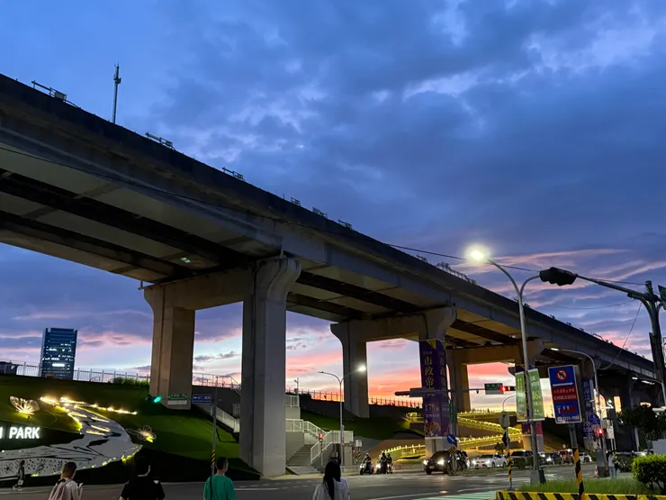 2025/09/18 下班拍的晚霞