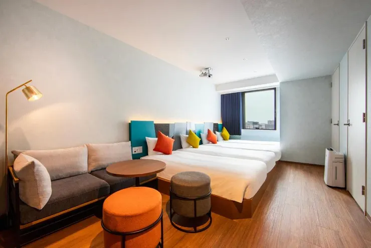 karaksa hotel colors Tokyo Yaesu