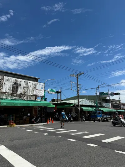 愛情在生命中的佔比只是一小部分