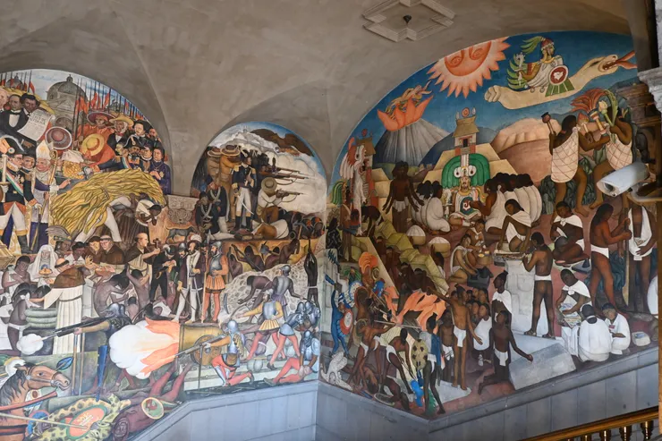 Diego Rivera (迪亞哥·李維拉) 繪的壁畫