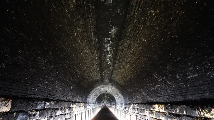 隧道光影好像很多同心半圓