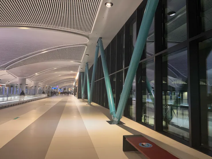 土耳其機場處處可見土耳其藍的裝潢