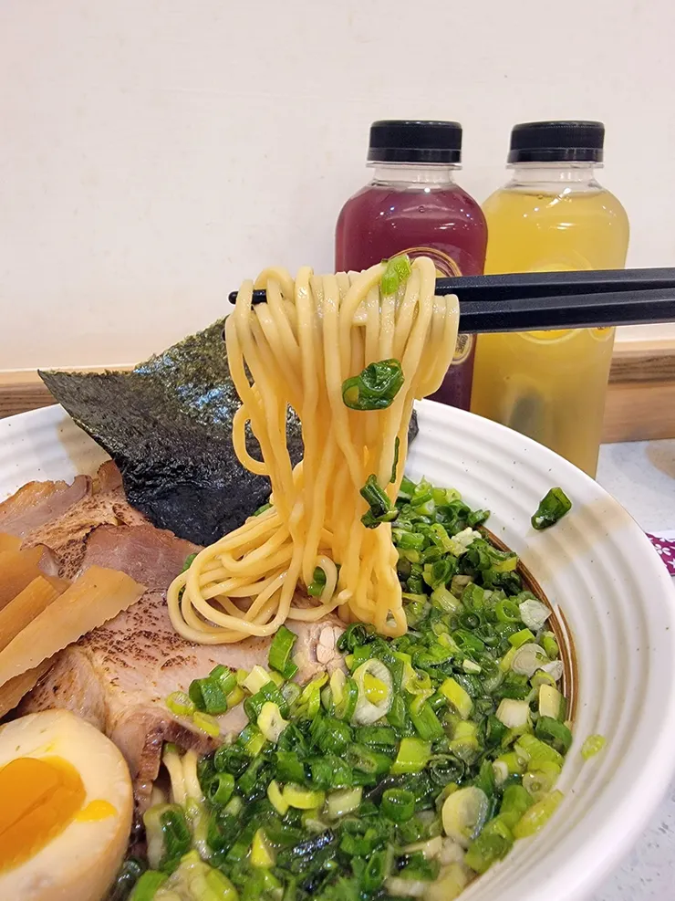 永康平價拉麵【鶴昇町拉麵】價格親民拉麵，一碗就征服你的味蕾！