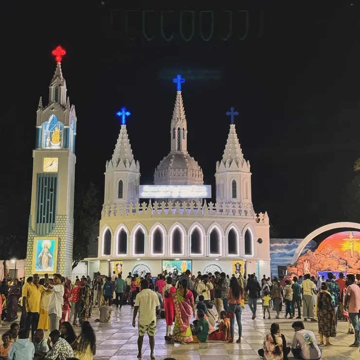 Velankanni 教堂群之一