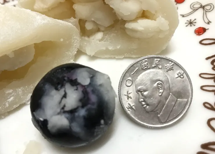 超大藍莓比五元硬幣還大