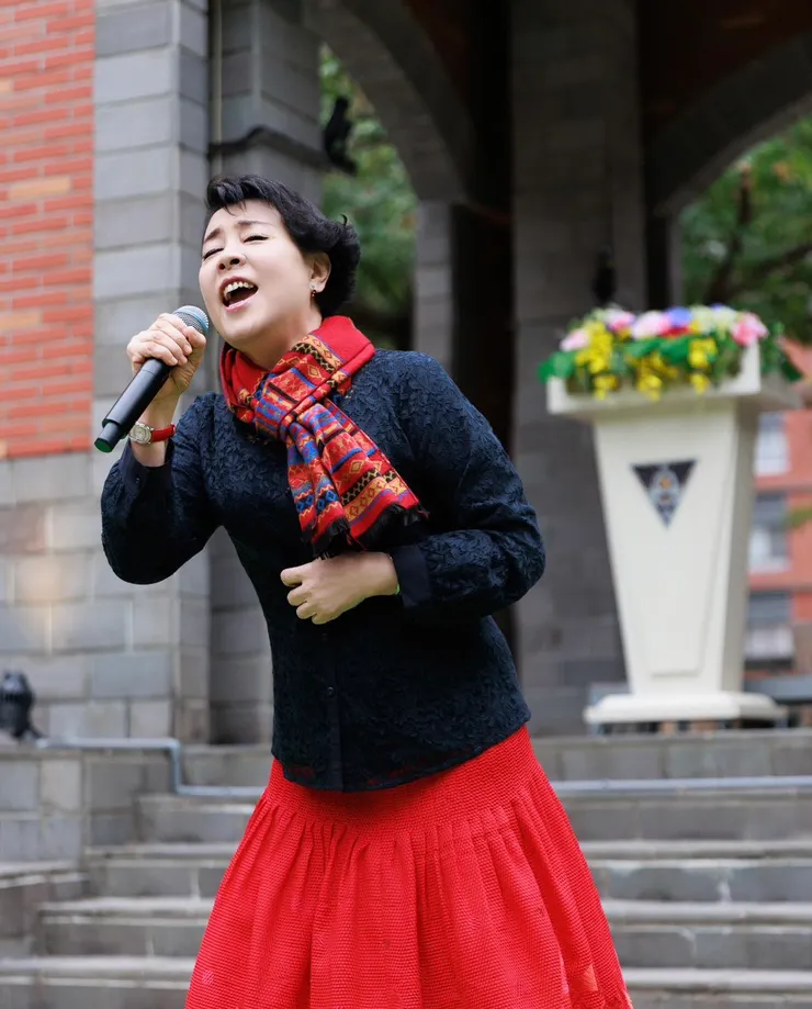 國北教大傑出校友 聲樂家簡文秀 將帶來「奇異恩典」為典禮獻上祝福