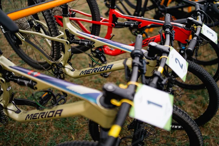 身為最大贊助商與地主的美利達，豪氣的提供多台登山車供車友試騎。照片來源：Gravel Fundo & 輪躍台南