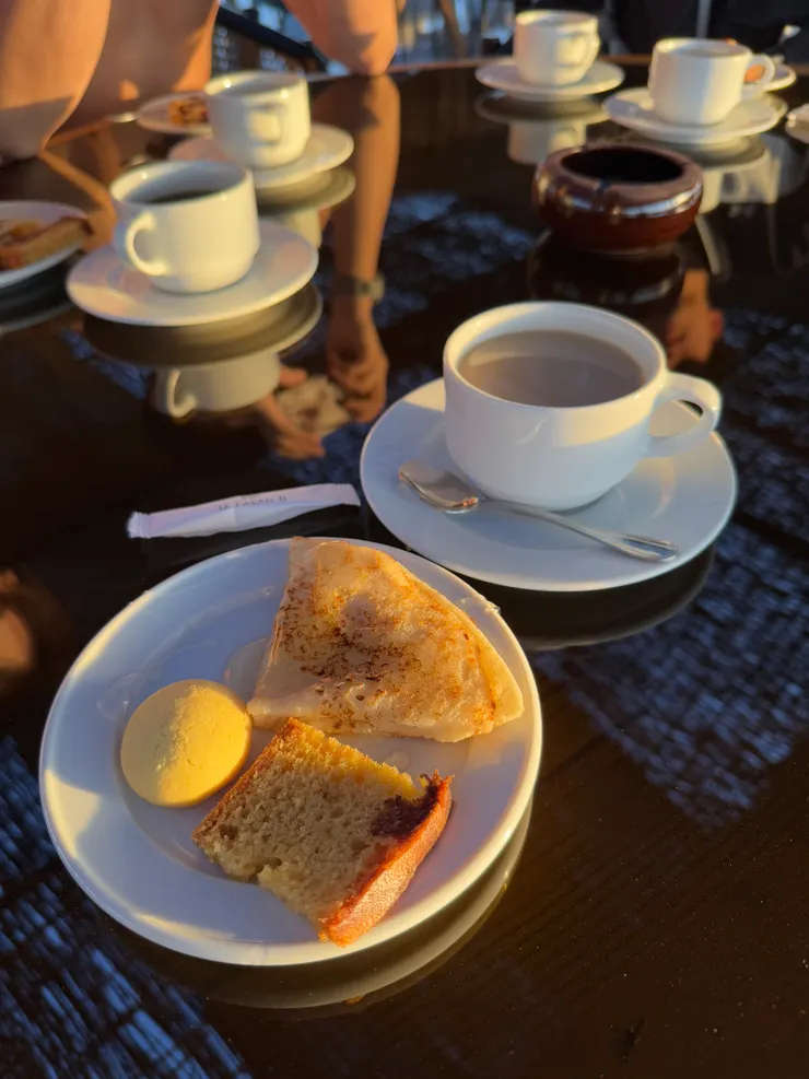 甲板上的下午茶