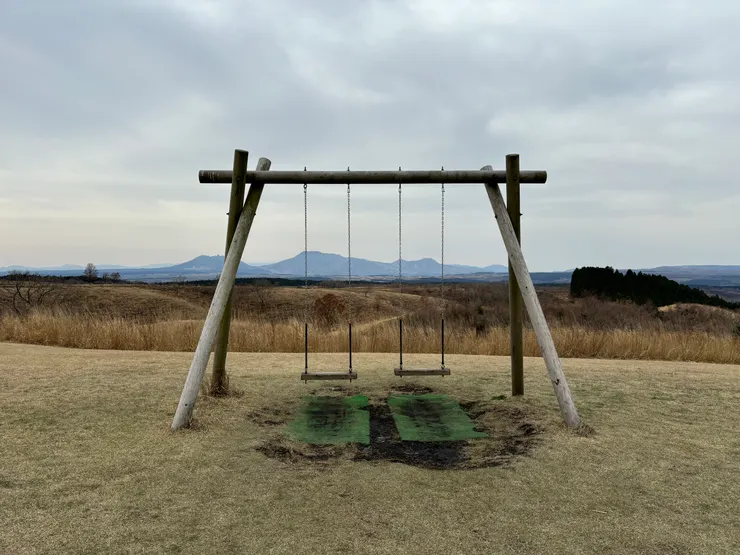 高原上的鞦韆