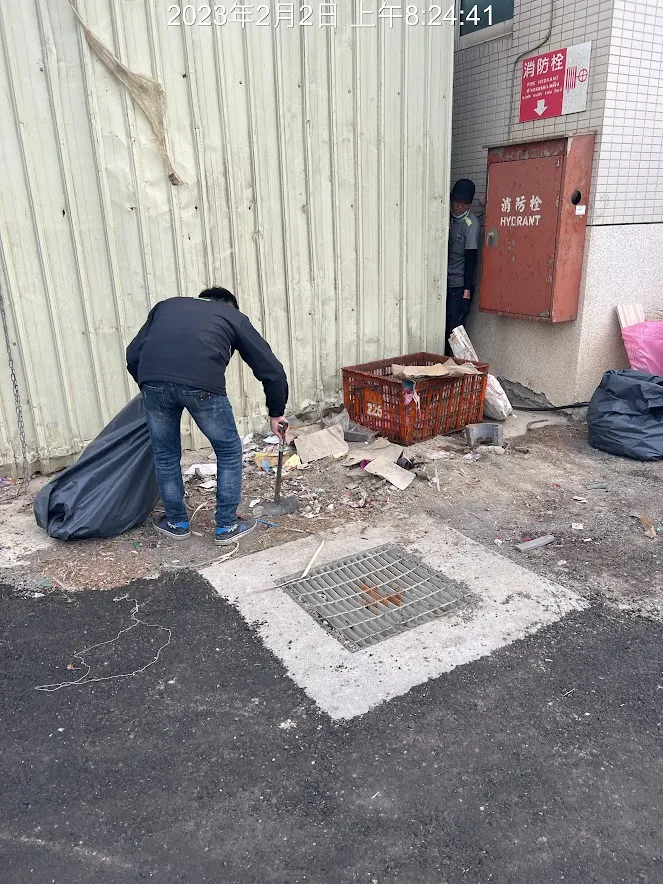 阿平認真的背影，萍水相逢.