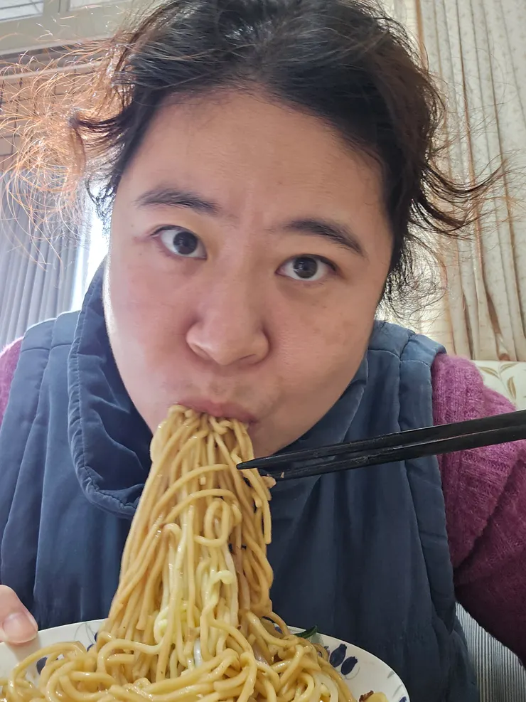 懷念肉焿吃乾麵自拍