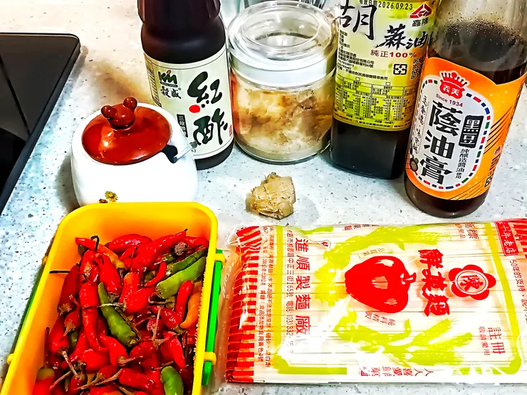 調味料們                                                                                                                梵靈乾坤工作室提供