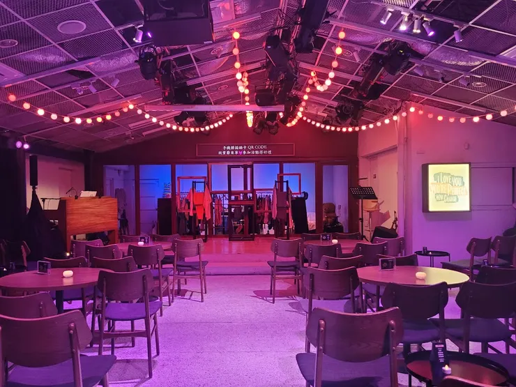 趁沒有人來張全景