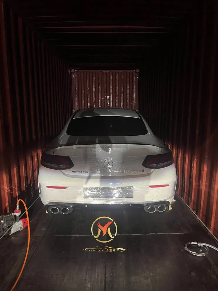 C43 coupe外匯車裝櫃