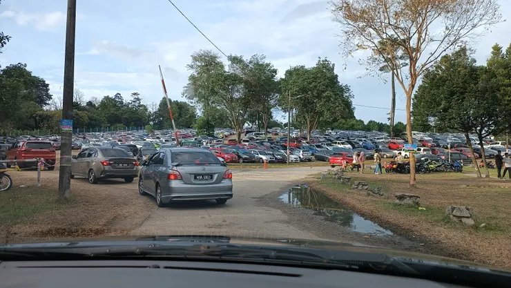 寻找停车位永远是我的噩梦。