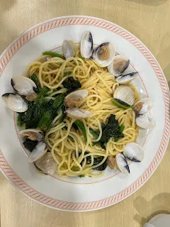 月光覺得，經由日常的發生的事件去實踐多元思維的模型運作，就能了解事情不是僅有一種解決方法。也不必像是如獲至寶般的把這樣的方法視作唯一解，而在面對困難問題時，永遠先反著想，從反面先來推論，就能有效縮減要思考的範圍，以便於將心力集中在某些點上面。