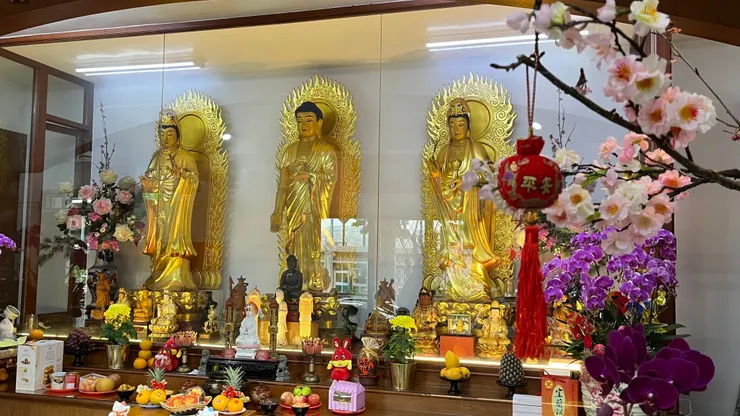 泰山大覺禪寺西方三聖像，林福燦師兄拍照。