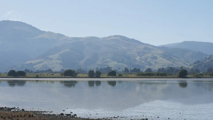 山海相映，是一幅美得讓人失語的景象。
