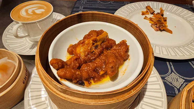 邱吉爾餐廳早上也能吃到很多港點!這是鳳爪!