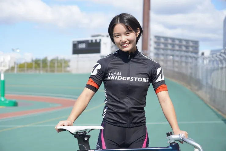 日本競輪女選手：神戶 暖稀羽 (@kanbe__2)，我google來的。
