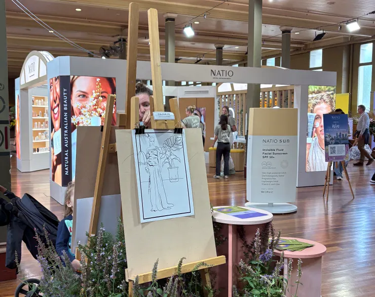 展區也提供小朋友著色體驗。