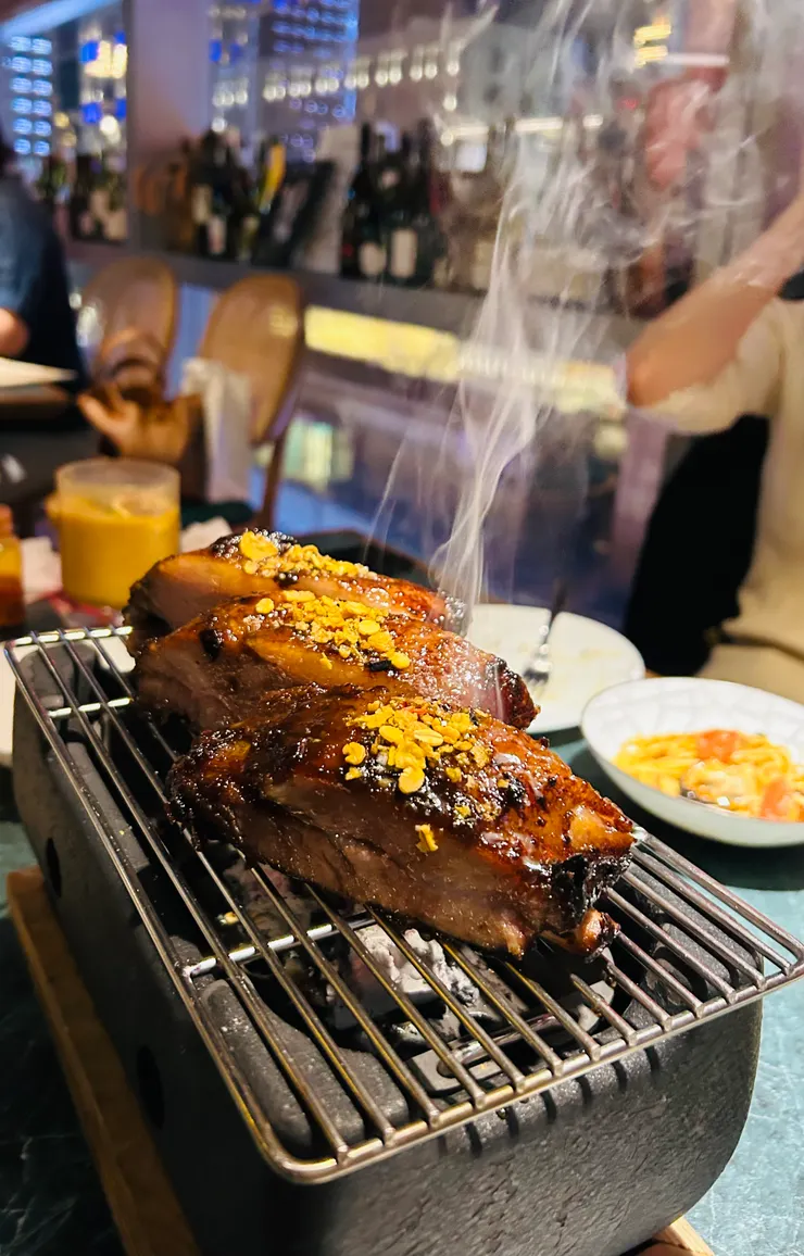 烏梅慢烤豬肋排