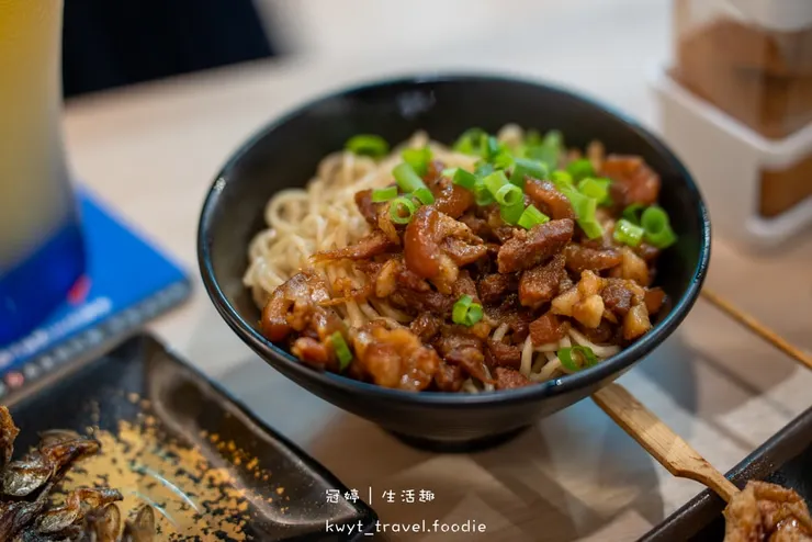 [台北信義]柒息地串燒居酒屋信義店，兩壺熱清酒149元！台北101附近神醬串燒19元起，Dcard與PTT兩大論壇推薦台北居酒屋