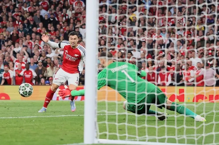 馬天利尼射門被當拿隆馬救出