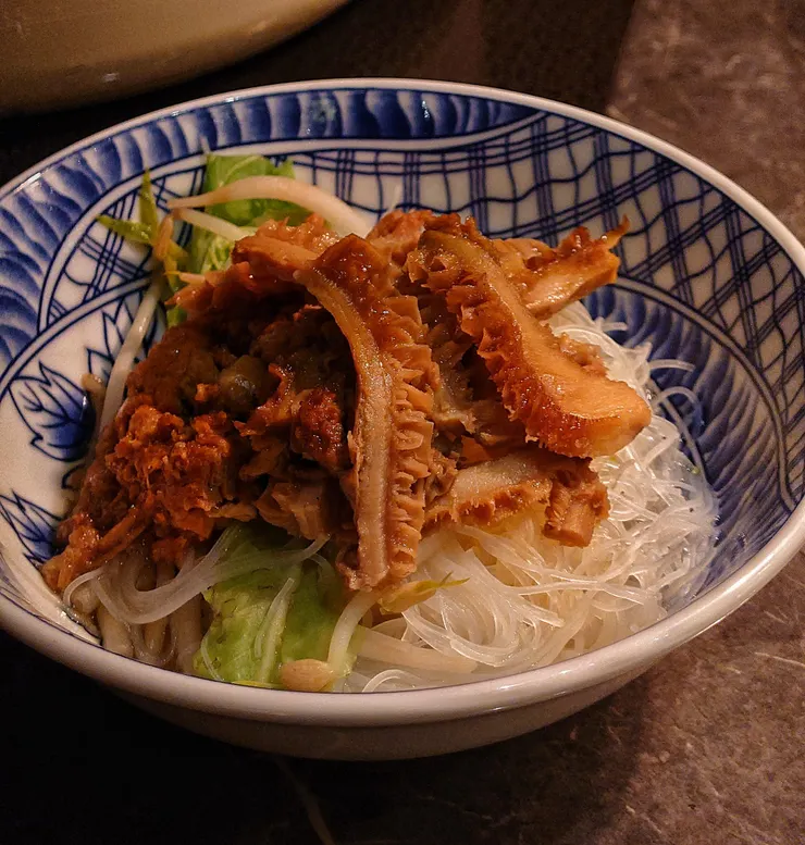 用滷牛肚做一碗乾米粉