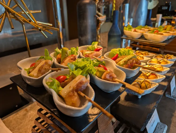 某一天的happy hour好吃到直接當晚餐在吃。