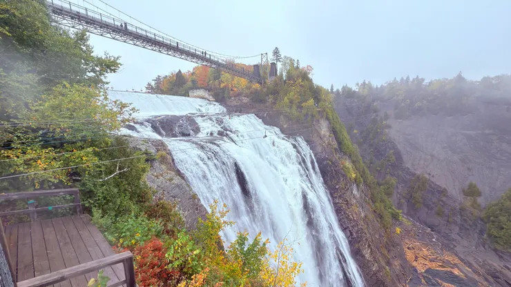 另一個觀景台看瀑布和吊橋更壯觀