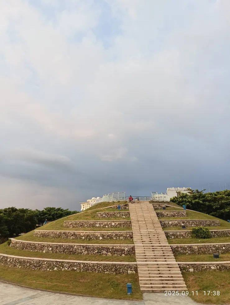 昔遊地丘上風清