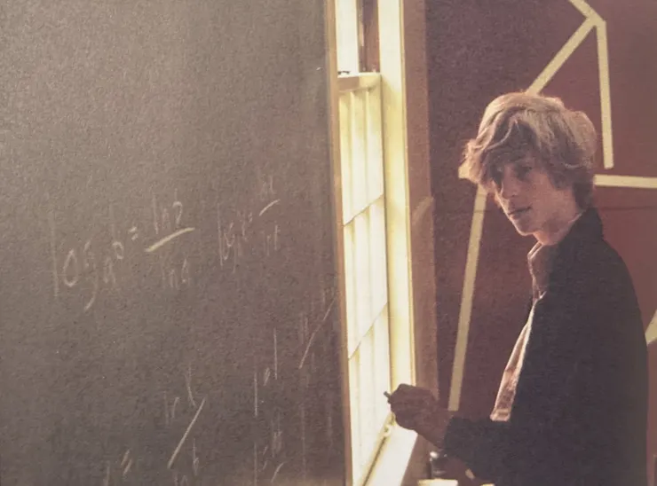 比爾．蓋茲早早就展現其數學天賦（截自《原始碼》）