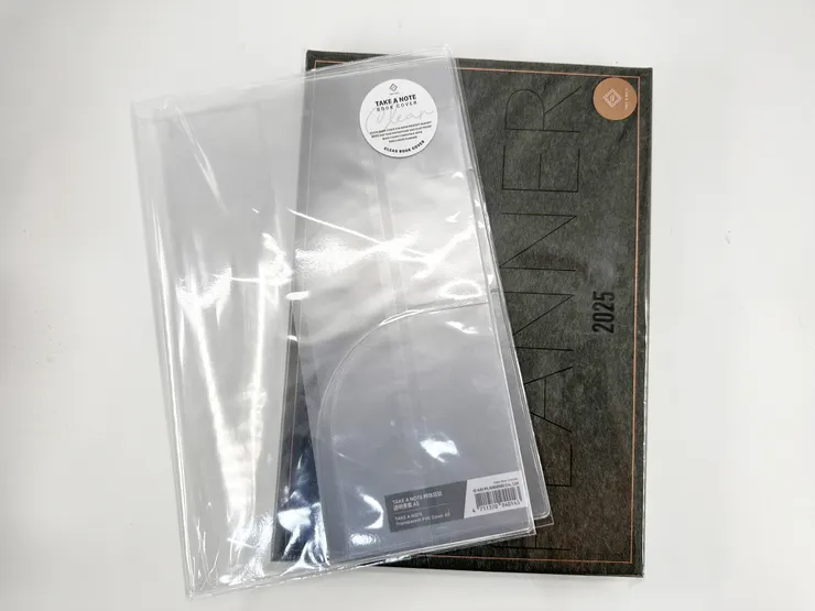 TAKE A NOTE 2025 外包裝
